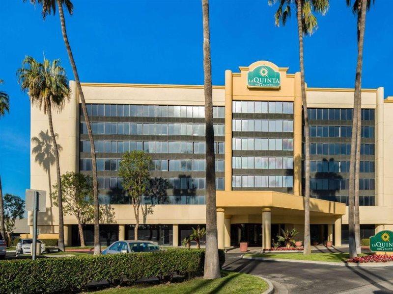Отель La Quinta By Wyndham Buena Park La Palma Экстерьер фото