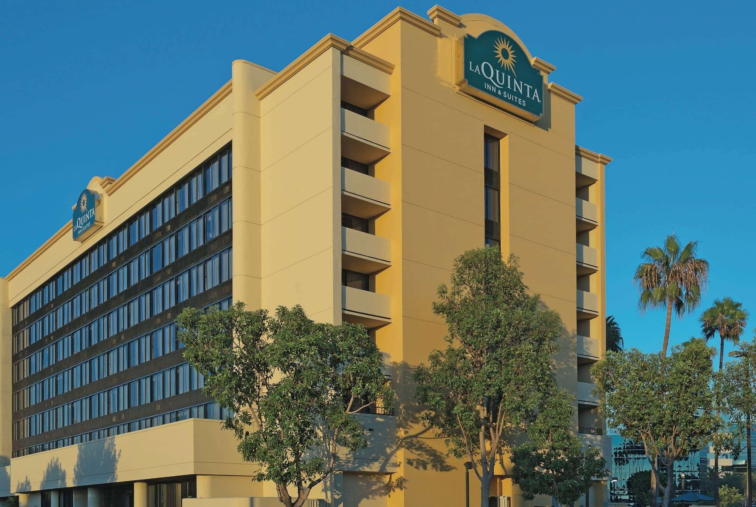 Отель La Quinta By Wyndham Buena Park La Palma Экстерьер фото