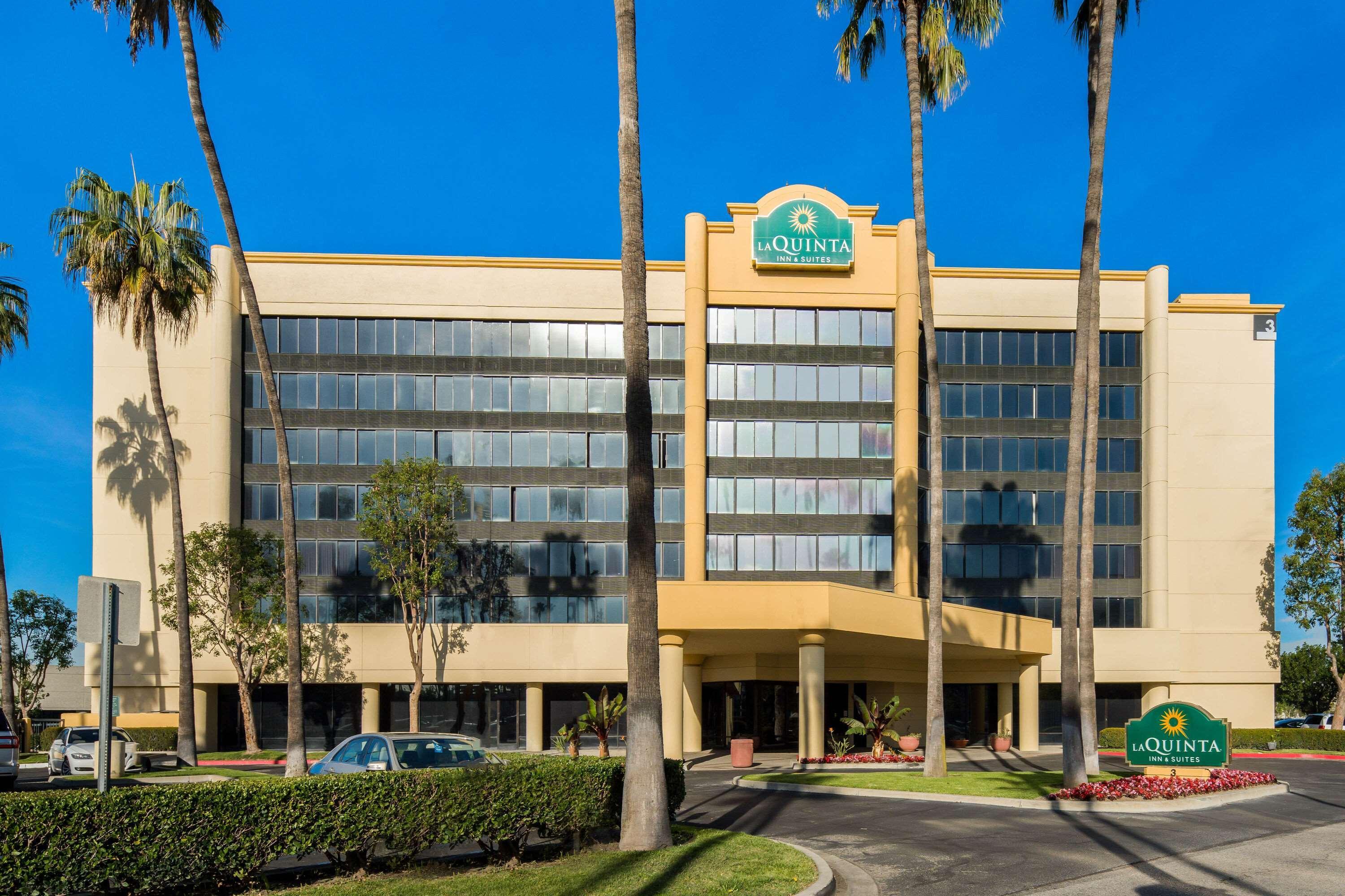 Отель La Quinta By Wyndham Buena Park La Palma Экстерьер фото