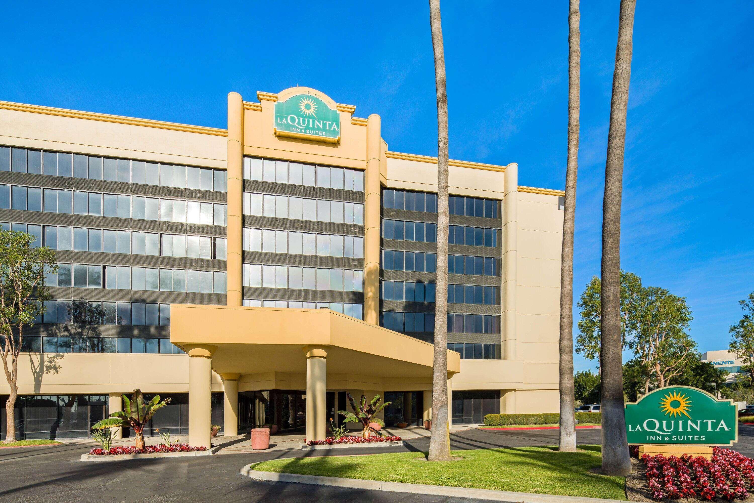 Отель La Quinta By Wyndham Buena Park La Palma Экстерьер фото
